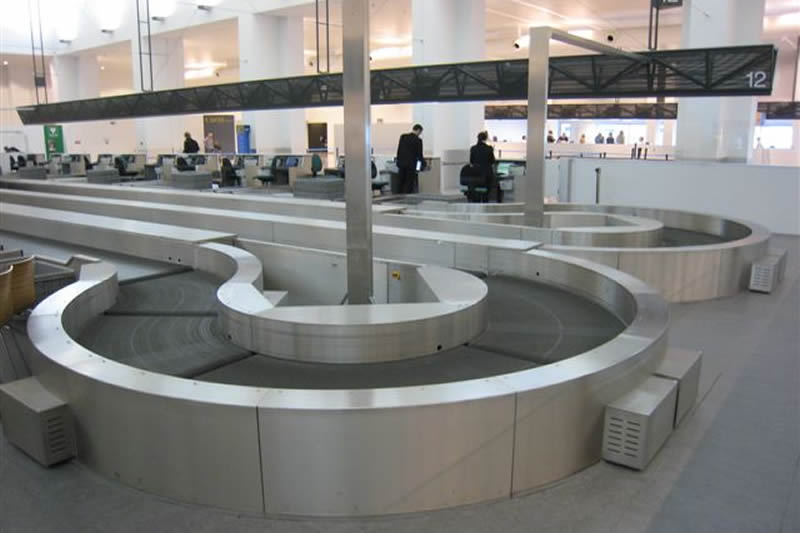 Belt Curves for Airport Baggage Handling Systems
